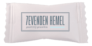 Papieren flowpack met 1 pepermunttablet