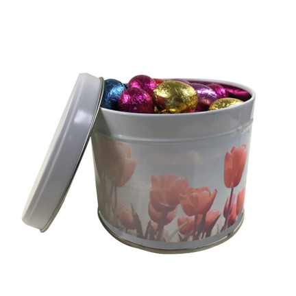 Blik met paaseitjes